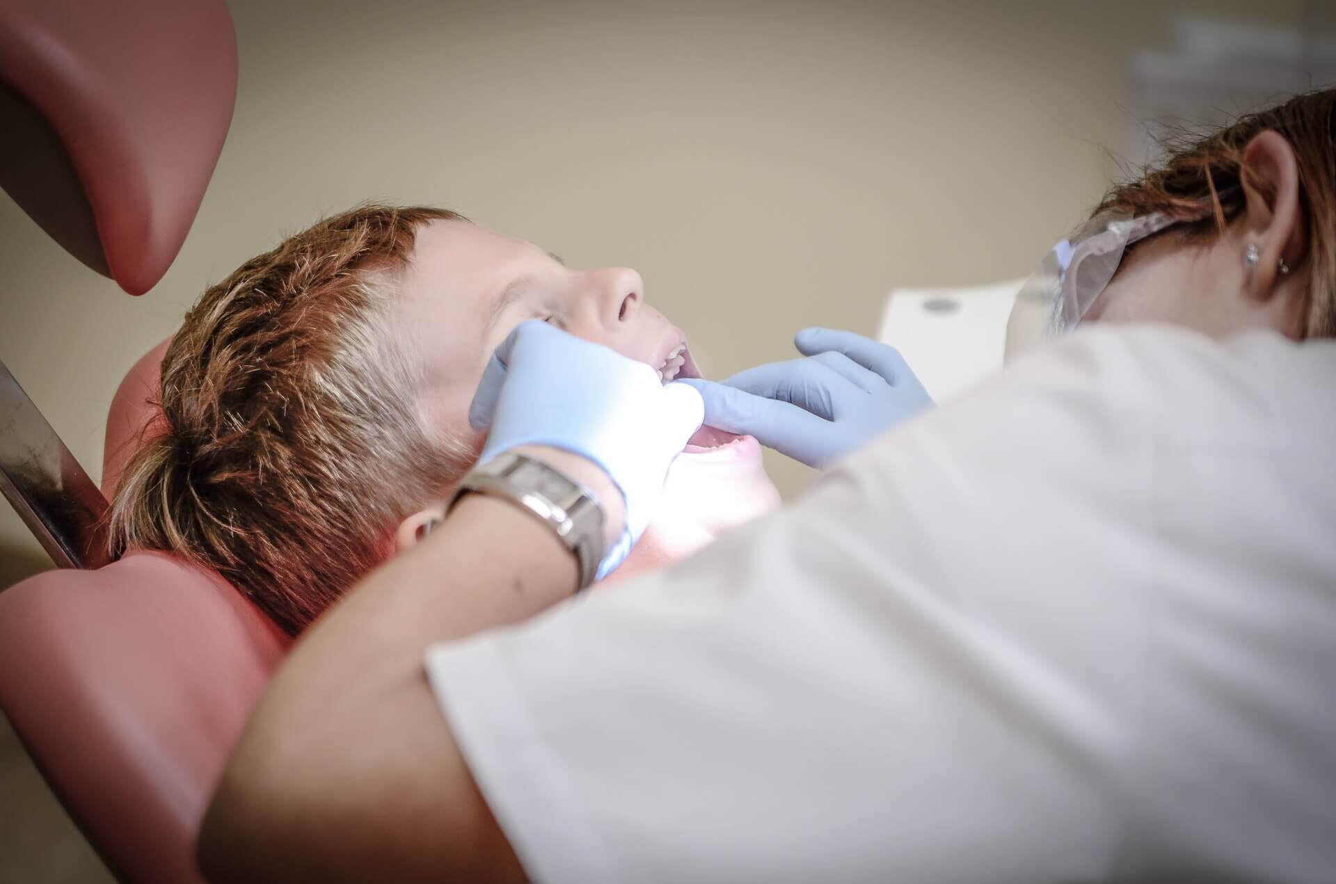 Read More About The Article What Are The Types And Causes Of Tooth Pain