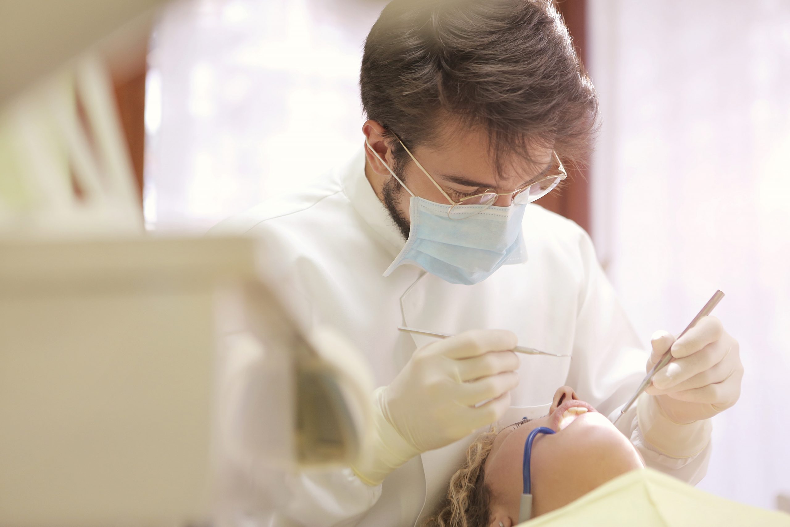 Read More About The Article Tooth Decay, What Are The 9 Signs?