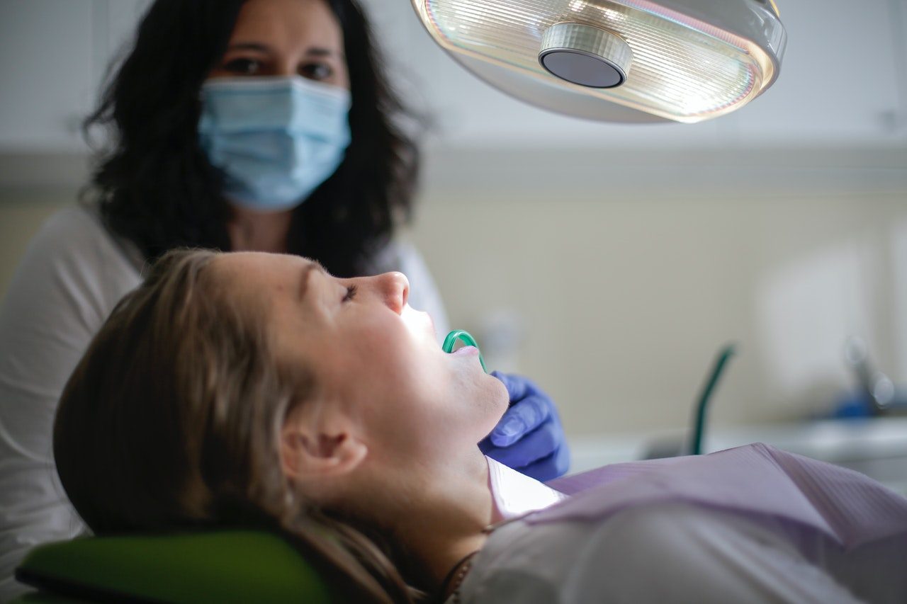 Read More About The Article 7 Options To Repair A Cracked Or Broken Tooth?