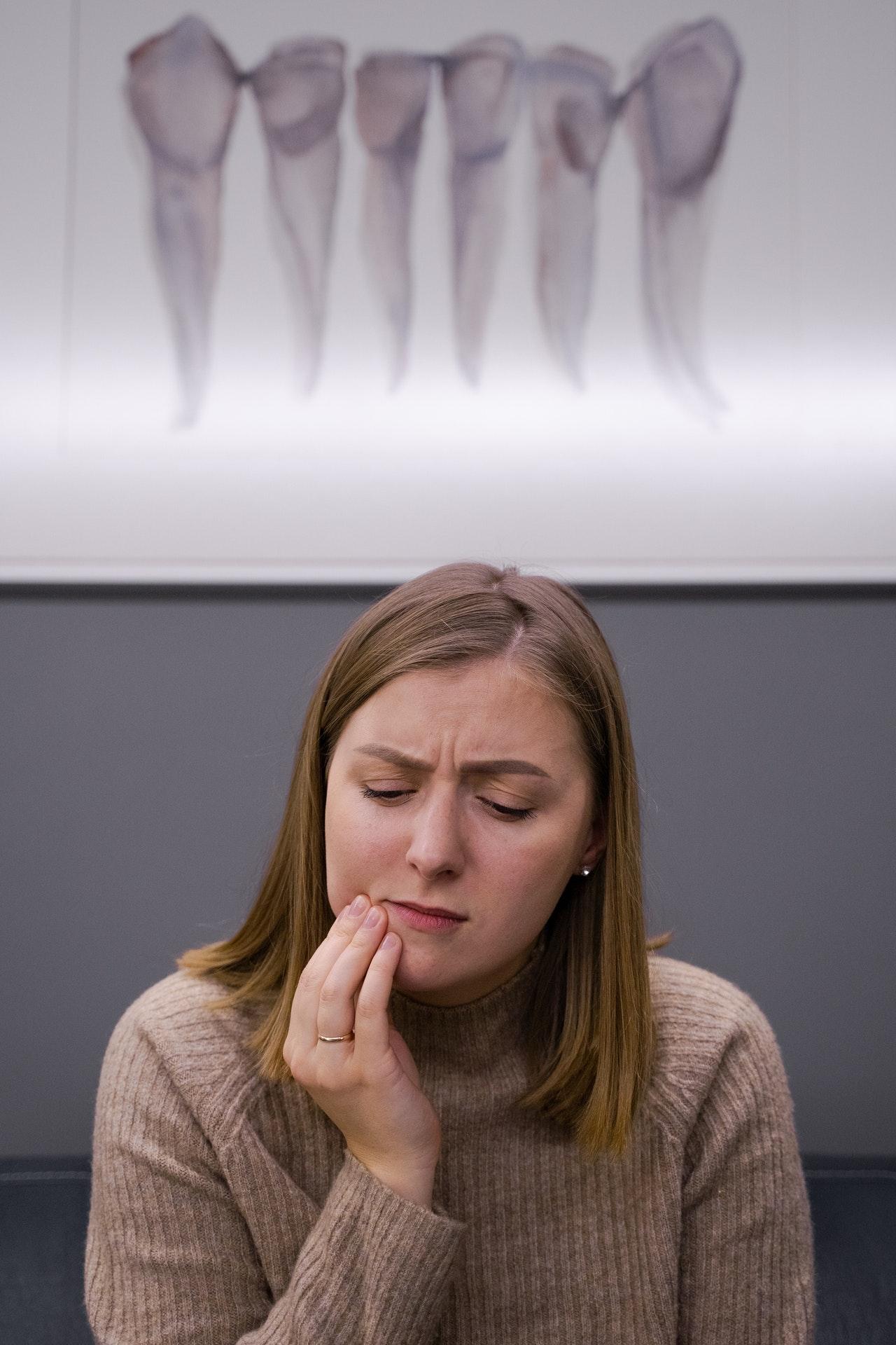 Read More About The Article What Causes Tooth Pain?