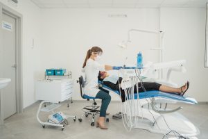 Are Fillings And Bonding The Same? Read More About The Article Are Fillings And Bonding The Same?