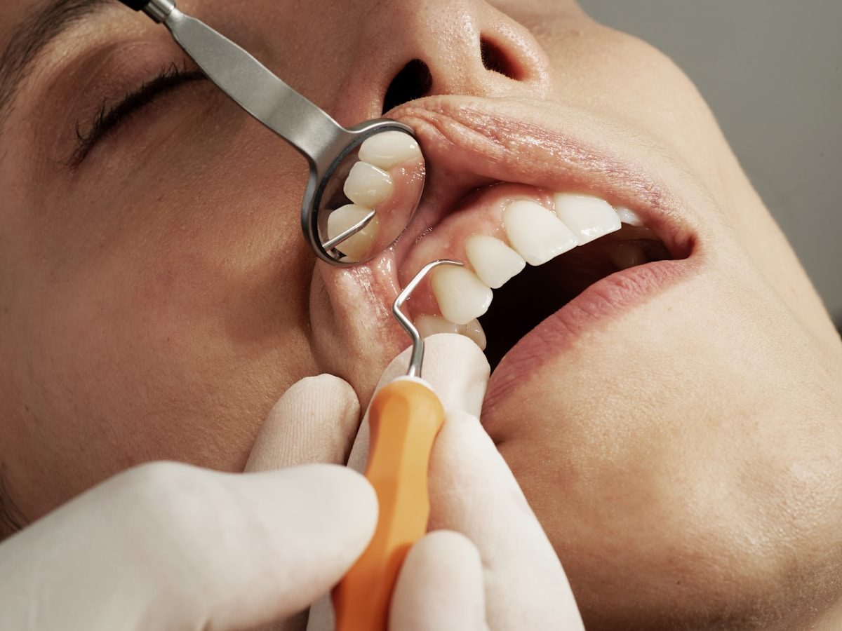 Read More About The Article Why Royal Palm Beach Trusts Mohip Dental: Your 10-Minute Drive To Better Care